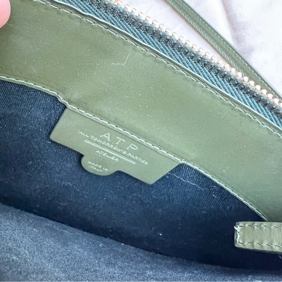 Mint condition 🌈 ATP Atelier minimal crossbody bag - Picture 5 of 6